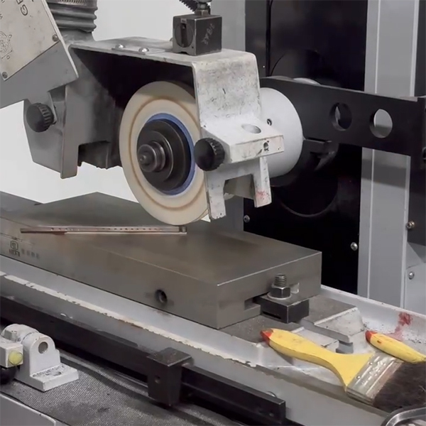 大银塑胶-塑胶模具注塑加工制造