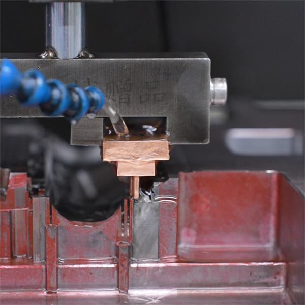 大银塑胶-东莞塑胶模具生产商