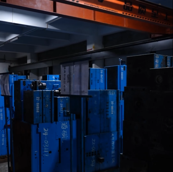 大银塑胶-模具制造加工厂家