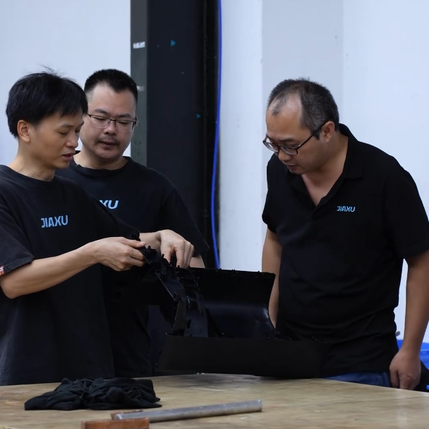 大银塑胶-东莞塑胶模具生产商