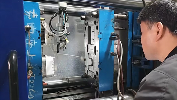 专业注塑加工带来的那些注塑模具定义