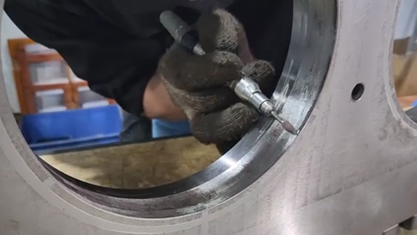 注塑厂怎么样？什么是吹塑模具？