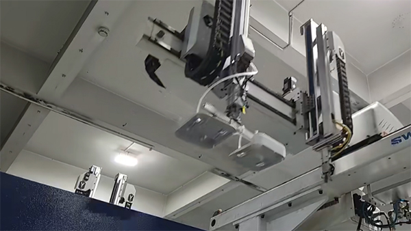 扫地机塑胶注塑模具为什么会使用热流道系统？