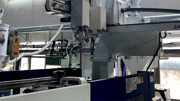 扫地机塑胶模具定制教你一招如何实现热平衡