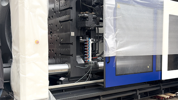 扫地机塑胶模具设计不为人知的解决产品开裂问题