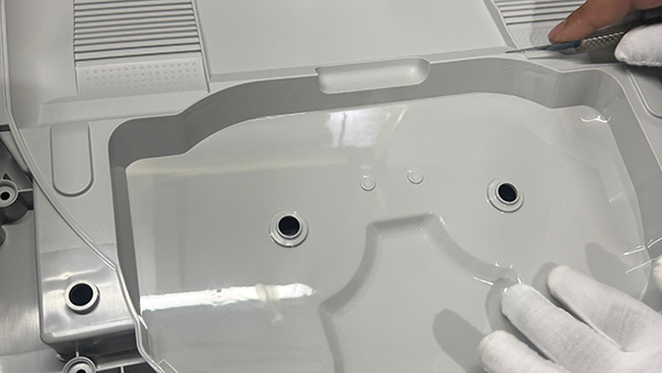 扫地机模具厂家电话怎么找？模具厂家前景如何？