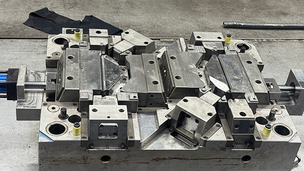 注塑模具材料推荐做镶件的原因阐述