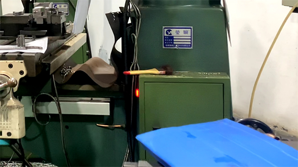 家用扫地机器人代工厂注塑的时候温度太高后果