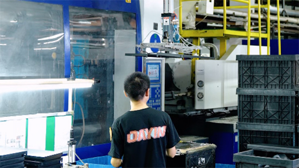 多功能扫地机定制告诉你什么是保压压力？