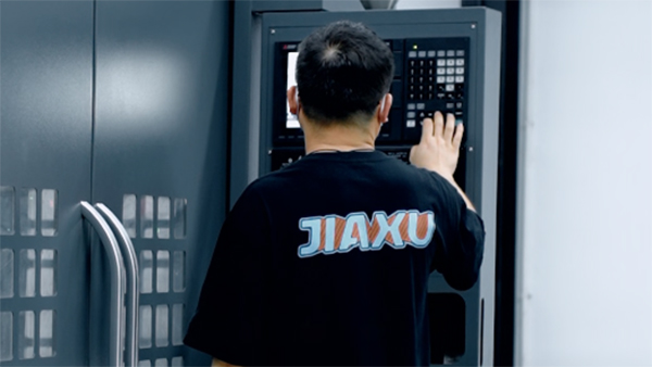 越南注塑厂加工如何给多级注塑设定分级？