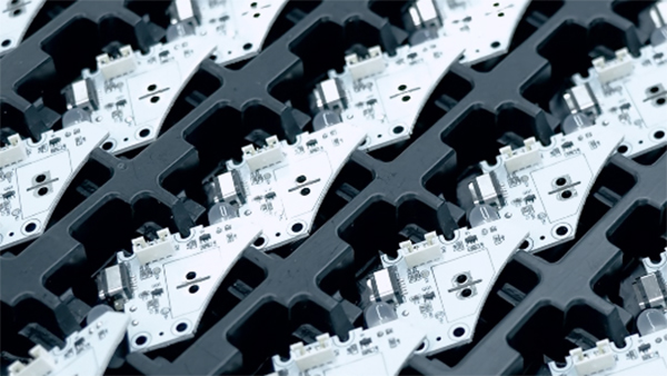 现代扫地机器人代工加工时出现白点有何解决方法