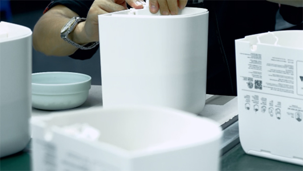 扫地机器人国内odm的注塑产品喷嘴流延的原因