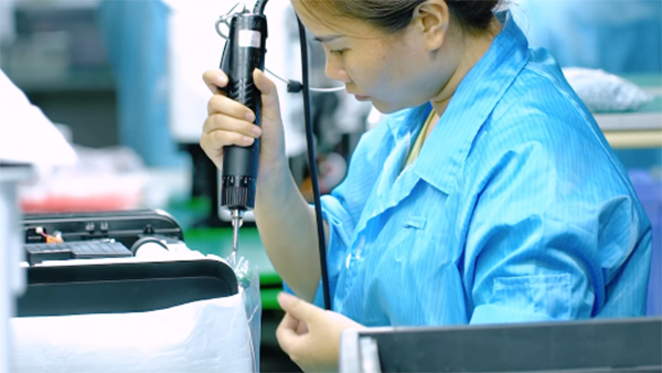 定时宠物喂食器的模具温度起到什么作用