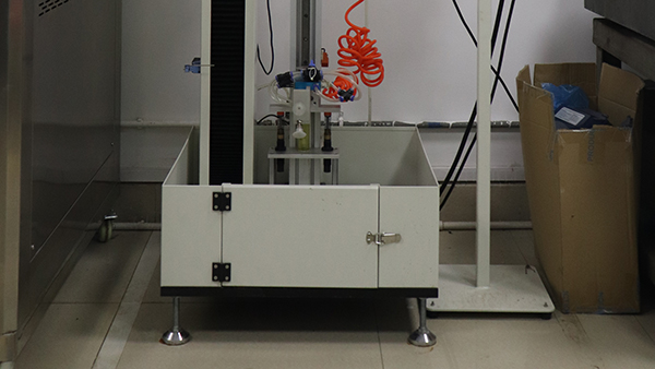 越南注塑行业发展不可忽略注塑加工的翻边整形模具设计