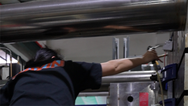 扫地机模具注塑生产