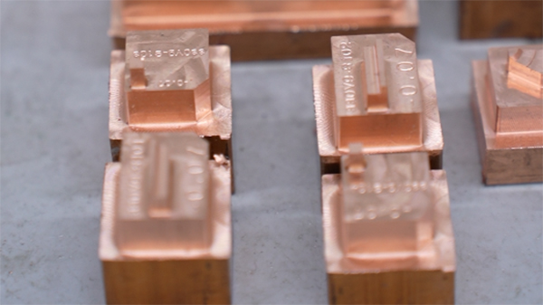 东莞注塑厂家制造模具中塑胶的特性