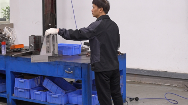 扫地机开模注塑为什么需要客户提供3D图纸或者实物样板？