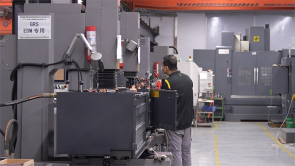 东莞做注塑比较好的厂外壳件开模要格外注意飞边毛刺