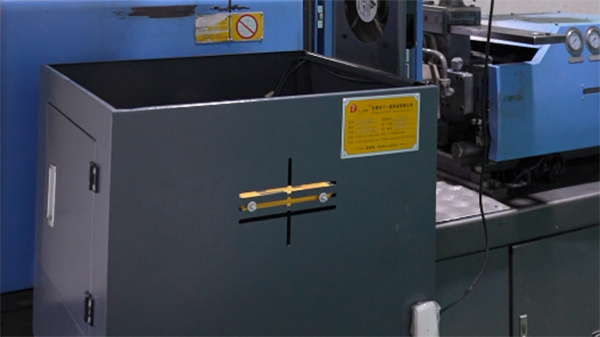 扫地机器人模具生产应该考虑加工工艺和产品特性的分歧