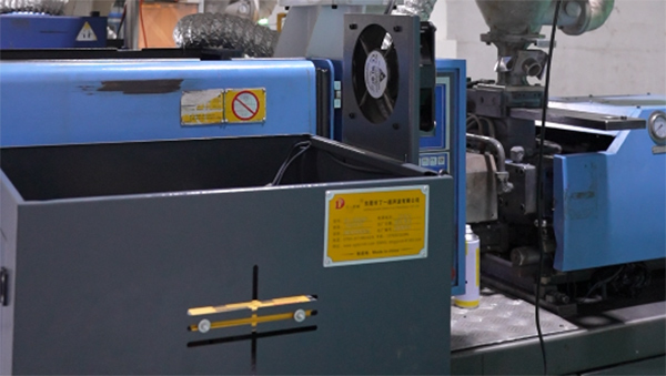 东莞大型塑胶模具厂