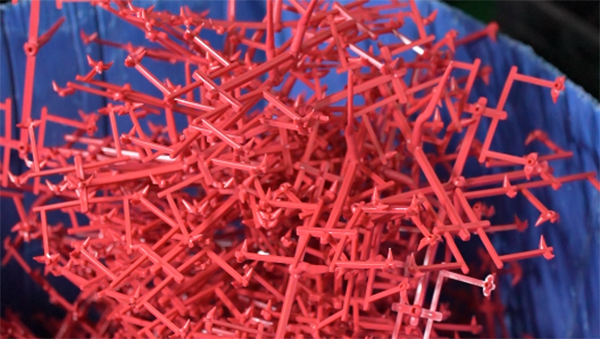 大型塑胶模具注塑