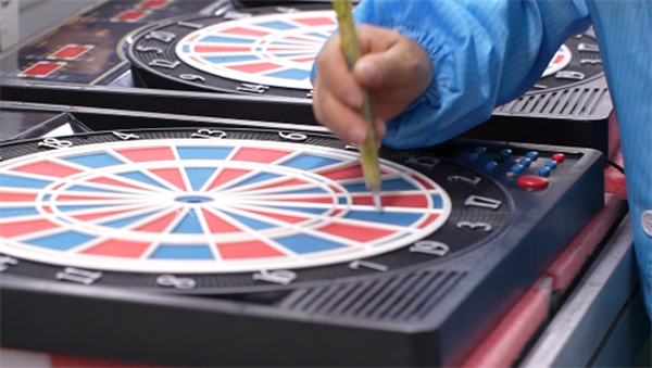 odm电子飞镖靶厂遇到尺寸不稳定的解决方法