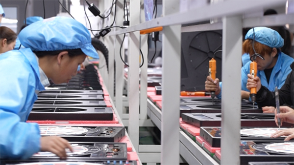 东莞塑胶模具生产商了解保养注塑机的知识