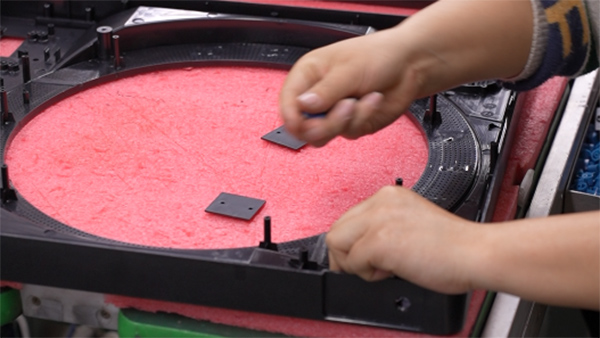 塑胶模具加工制作一定要知道怎么处理白边