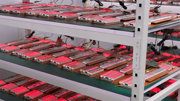 宠物喂食器生产工厂加工换色基本原则