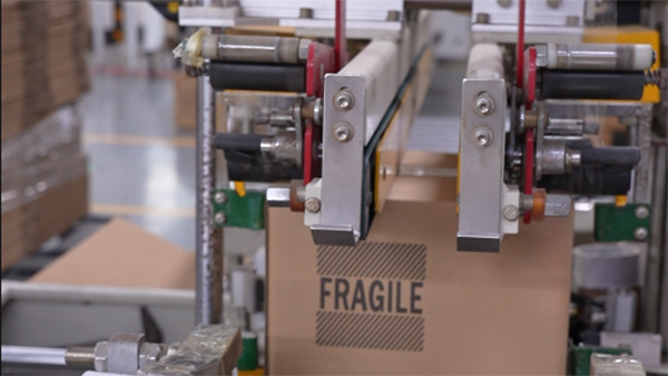 扫地机器人底座注塑变薄拉伸的工艺特点