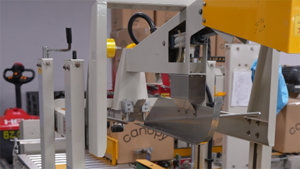 家用智能扫地机oem谈谈纵裂纹对模具加工的影响