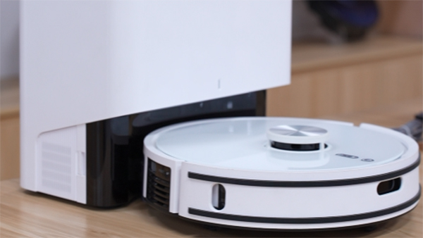 广东注塑模具厂：薄壁注塑零件精度的两大核心影响因素与控制方案