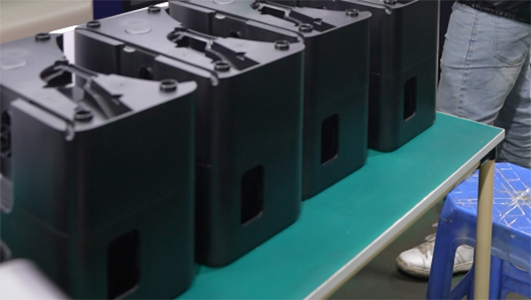 东莞家电注塑加工厂家：注射成型机常见缺陷与质量把控技巧