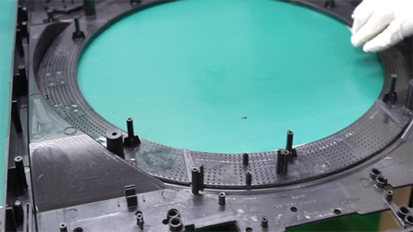 模具制造加工脱模困难解决指南：设备/模具/工艺/原料全维度排查