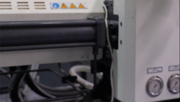 扫地机壳模具制造厂：塑料硬化过程3大注意事项与精准控制策略