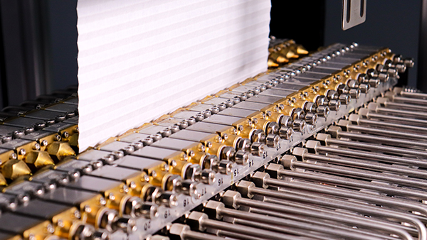 东莞注塑厂家：玻纤增强塑件浮纤缺陷的成因与解决办法