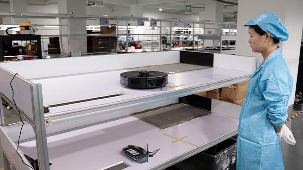扫地机器人ODM厂家：模具抛光，定义产品表面质感的关键