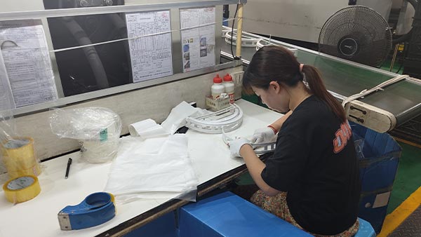 东莞做注塑比较好的厂：塑料收缩率管控与模具设计要点