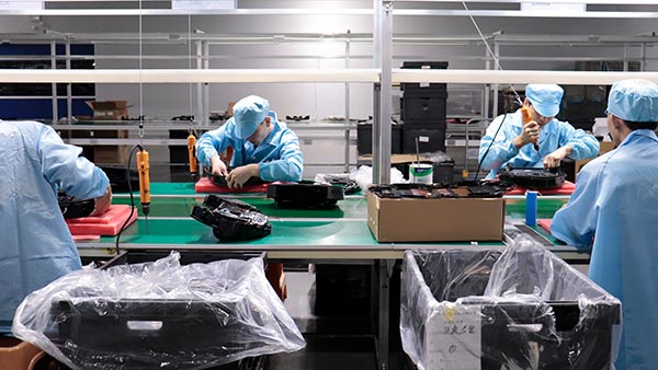 大型塑胶模具注塑-东莞大银混色难题破解专家