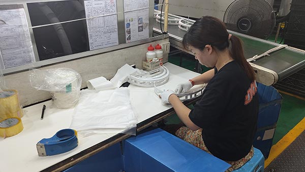 东莞注塑成型塑胶模具-软硬料缩水管控差异化方案