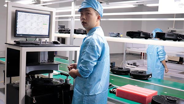 东莞注塑模具加工制造厂商-顶管缩凹难题专项破解方案