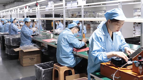 扫地机塑料模具加工厂如何选？四大关键维度解析