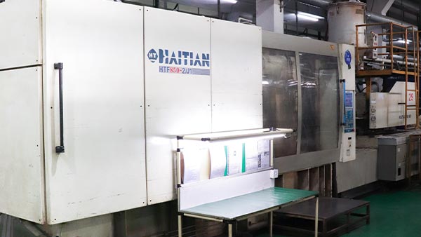 扫地机外壳注塑三大工艺难题：缩水、气纹、翘曲的成因与解决方案